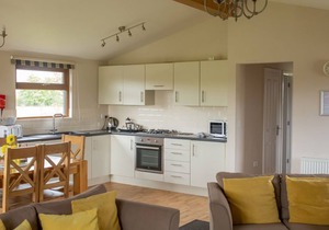 3 bedroom accommodation in Darsham, Nr Southwold