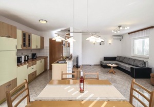3 bedroom accommodation in Kastel Novi