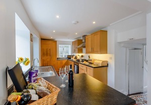 3 bedroom accommodation in Aberaeron