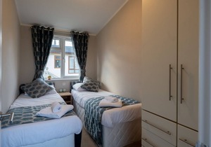 3 bedroom accommodation in Lowestoft