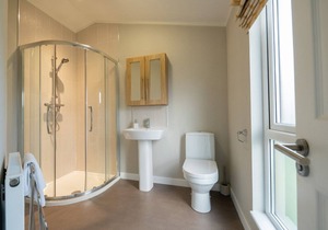 3 bedroom accommodation in Lowestoft