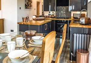 3 bedroom accommodation in New Quay