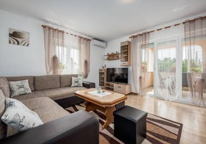3 bedroom accommodation in Porec
