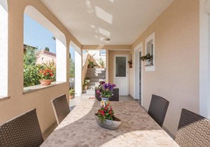 3 bedroom accommodation in Porec