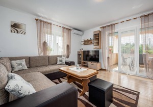 3 bedroom accommodation in Porec