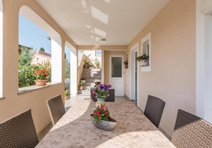 3 bedroom accommodation in Porec