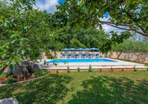 3 bedroom accommodation in Porec