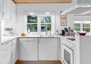 3 bedroom nice home in Aakirkeby