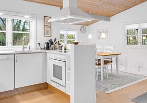 3 bedroom nice home in Aakirkeby