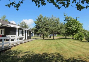 3 bedroom nice home in Aakirkeby