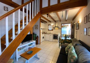 3-Bedroom Villa with Parking and Pool Access