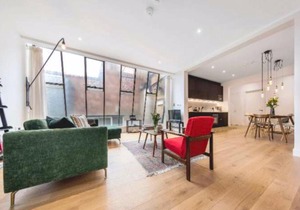 3 Bedroom Warehouse-Style Apartment in Balham