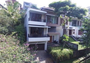 3 BR City View Villa with a private pool 2