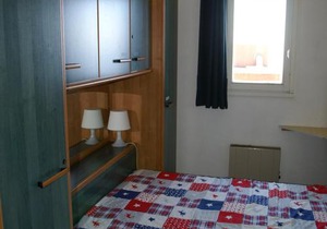 3 pièces au pied des pistes avec balcon, 2 chambres - FR-1-557-23