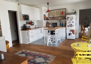 3 rooms 63m2, near PARIS, quiet, with metro and shops