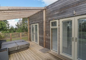 3 Southern Place, DOBWALLS