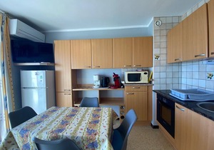 3-star A/C apt near Thermes and pond, pets allowed