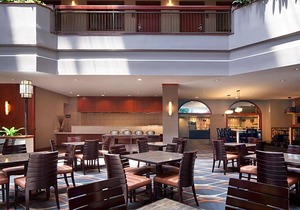 3-Star Hotel ∙ Embassy Suites by Hilton Dallas Near the Galleria