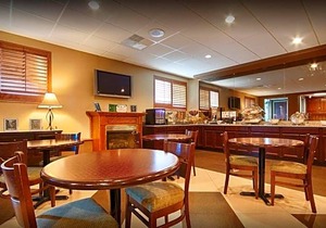 3-Star Hotel ∙ Best Western Burlington Inn