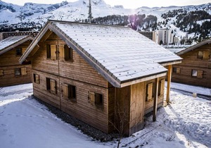 300m from ski slopes, Ground floor, fitness, swimming pool, balcony, parking, tv, ski locker, 30m²