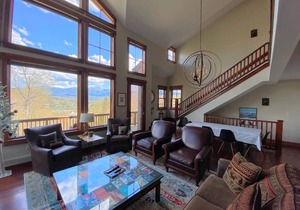 325 m² Condo ∙ 5 bedrooms ∙ 12 guests