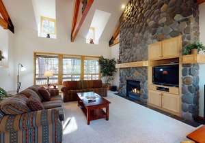 33 Oregon Loop | 4 BR / 4.5 BA, Sleeps 8