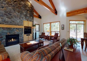 33 Oregon Loop | 4 BR / 4.5 BA, Sleeps 8