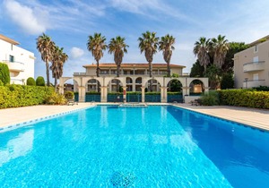 35 m² Resort ∙ 2 bedrooms ∙ 4 guests