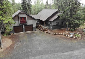 390 m² Cabin ∙ 4 bedrooms ∙ 20 guests