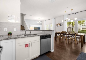 4 BD/3 BA/Lucaya Village (21-101)