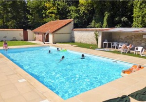 4 bedroom accommodation in Ocquerre