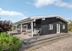 4 bedroom accommodation in Føllenslev