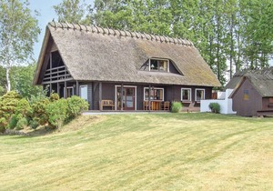4 bedroom accommodation in Asperup