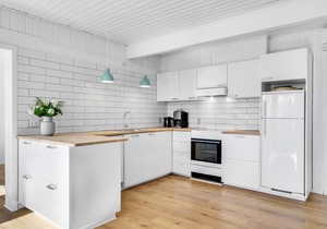 4 bedroom awesome home in Dronningmølle