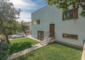 4 Bedroom Cozy Home In Buici