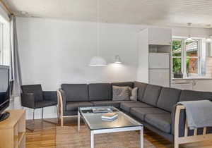 4 bedroom cozy home in Rødby
