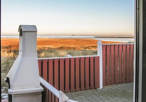 4 bedroom gorgeous home in Hvide Sande