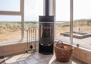 4 bedroom gorgeous home in Hvide Sande