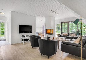 4 Bedroom Nice Home In Ulfborg