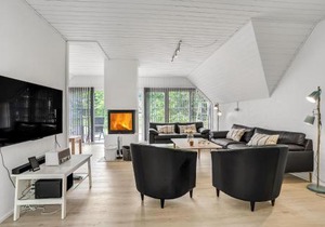 4 Bedroom Nice Home In Ulfborg