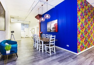 4 bedroom(s) House near London