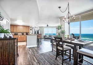 4 Complimentary Beach Chairs! Aqua 601 Oceanfront-3 Balconies! Sleeps 8+Clean