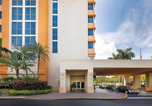 4-Star Hotel ∙ Renaissance Fort Lauderdale West Hotel
