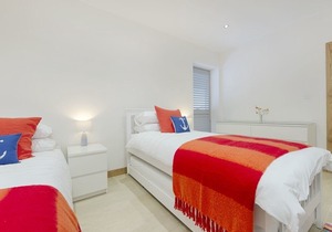 5 Beachdown, CHALLABOROUGH