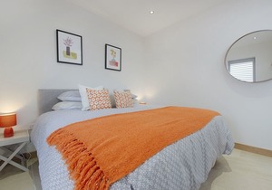 5 Beachdown, CHALLABOROUGH