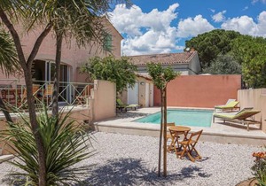 5 bedroom accommodation in Creissan