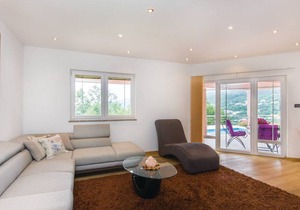 5 bedroom accommodation in Icici