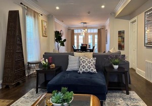 5 Bedroom Huge House in Best Location Parking Fireplace Back Yard