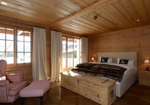 5 bedrooms 6 bathrooms ski in/out chalet