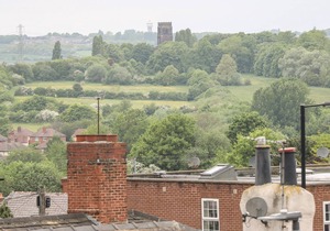 5, ST JOHN'S NORTH APARTMENTS, romantic, with a garden in Wakefield